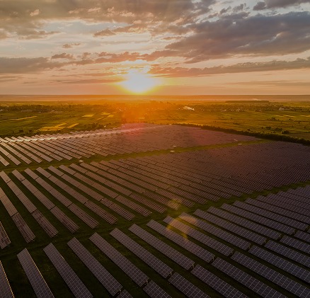 Pannelli fotovoltaici E-Sun installati su terreno agricolo